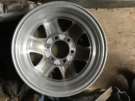 Тойота новый и бу диск 16 радиуса оригинал