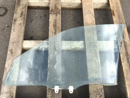 Стекло двери переднее правое Honda Civic Hybrid