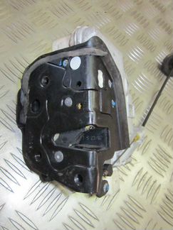 Замок передней левой двери для Ауди А4 Б7 А6 С6 А8