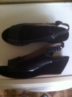 Босоножки из нат. кожи и замши,39 р