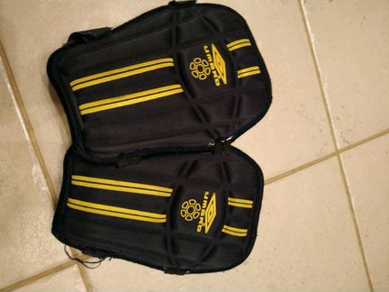 Щитки футзал Umbro