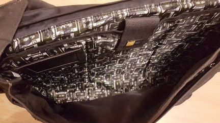 Сумка CaseLogic Canvas SNM15FK Black,Gray