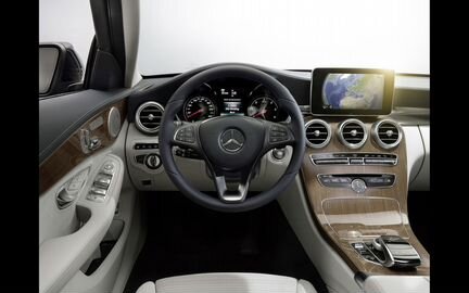 Мерседес comand Online NTG на С-класс W205