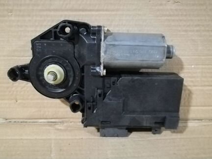 Моторчик peugeot 307