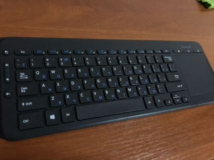 Беспроводная клавиатура Microsoft All-in-One Media