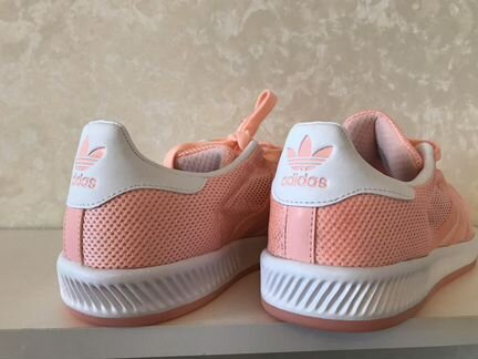 Кроссовки adidas 39