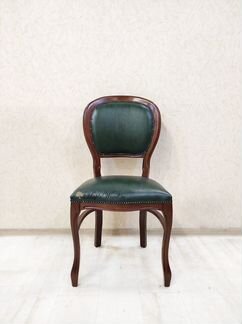 Румынский стул из натуральной кожи с экспозиции
