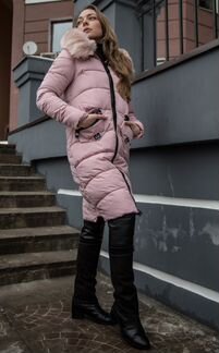 Пальто пуховик розовое