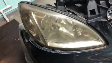 Фара правая Мерседес w639 Виано