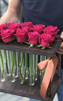 Розы в пробирках