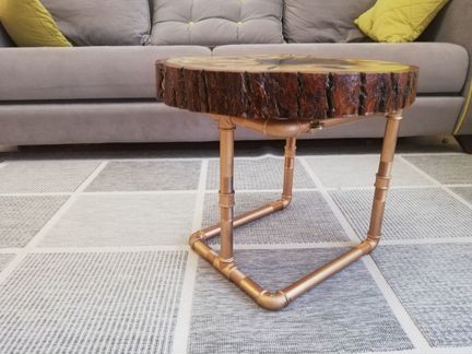 Придиванный столик лофт