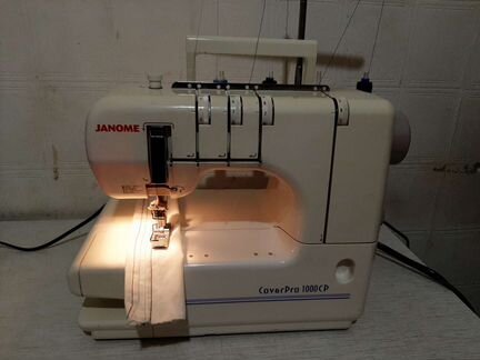Швейная машина Janome