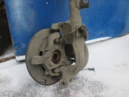 Кулак цапфа Opel Astra J GTC