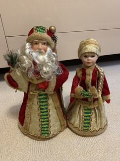 Фигурки Деда Мороза и Снегурочки