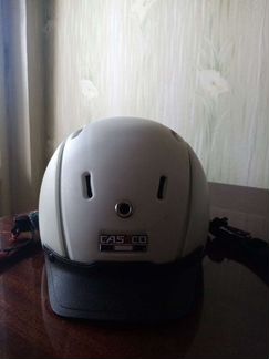 Роликовый шлем