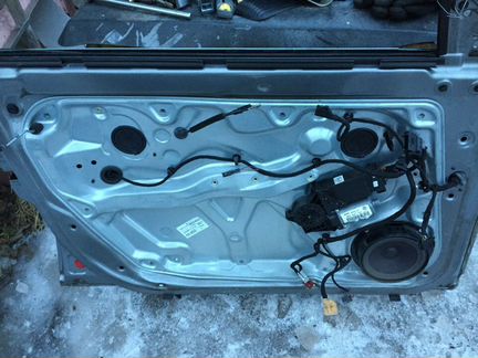 Мотор стеклоподъемника L 3B4837751BA vw passat b5