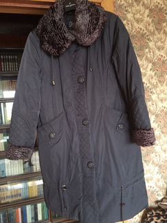 Пальто на пуху новое, размер 50, с капюшоном