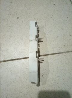 Кронштейн бампера передний левый Ford Focus CB8