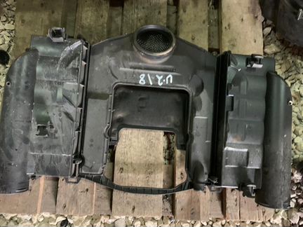 Корпус воздушного фильтра Mercedes W164 X164