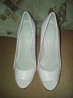 Туфли с открытым мыском