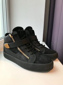 Giuseppe Zanotti Carter