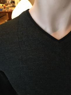 Шикарный свитер из итальянской полу шерстяной пряж