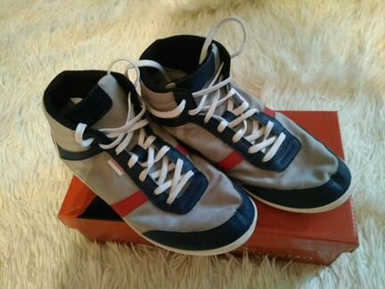 Кроссовки на мальчика 38 р