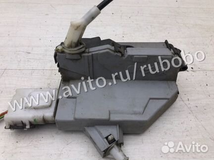 Замок двери задний правый Peugeot 308 1 EP6 2009