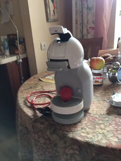 Электрокофеварка Nescafé dolce gusto