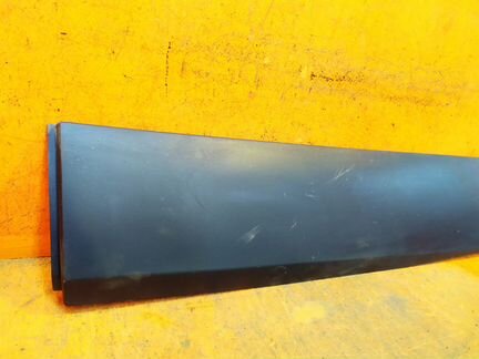 Молдинг двери задний правый Jeep Cherokee KL