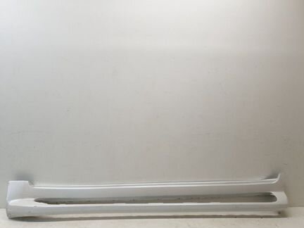 Накладка подножки левая Toyota Land Cruiser 200