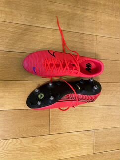 Бутсы Nike футбольные новые