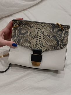 Сумка Coccinelle белая с клапаном