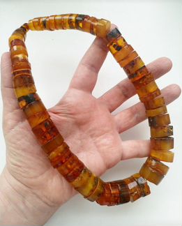 Бусы янтарь