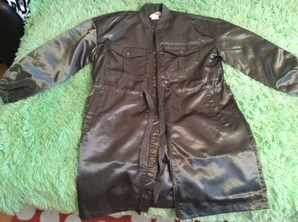 Новый атласный плащ Gap