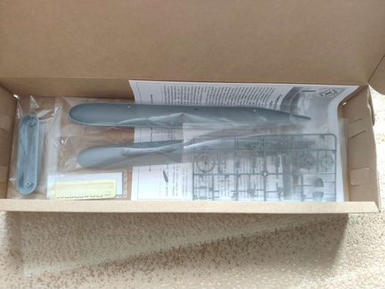 Сборная модель атомной подводной лодки 