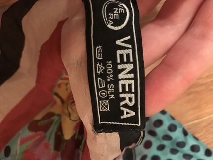 Платок (шелк) новый