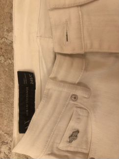Джинсы Armani
