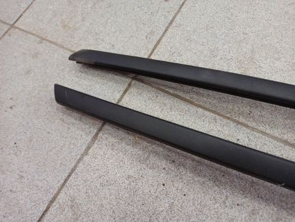 Volvo XC70 2009 молдинг лобового стекла левый прав