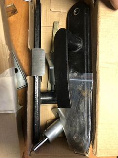 Замок дверной с ручками новый Grit 7-рмп